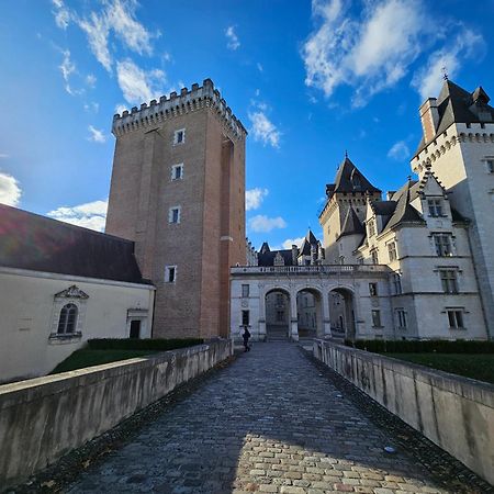 Le Henri IV - Hyper Centre - Quartier Du Chateau Pau Zewnętrze zdjęcie